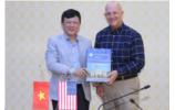 Professor Keith Teague from Oklahoma State University, USA, worked with Thai Nguyen University (TNU)